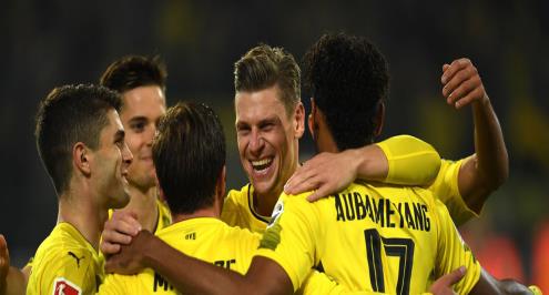 دورتموند يقسو على مونشنجلادباخ ويستعيد صدارة الدوري الألماني